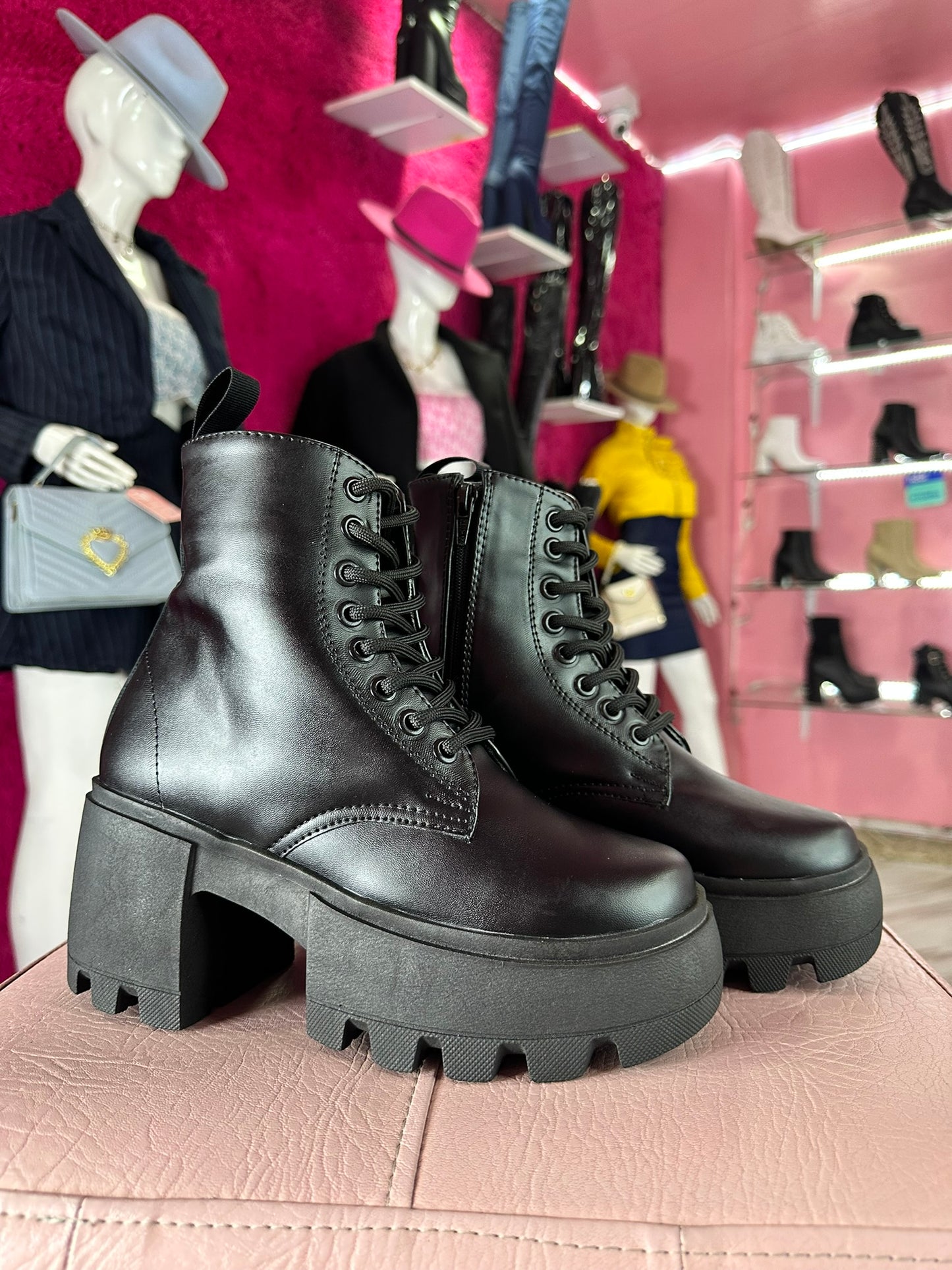 BOTINES CANELA | NEGRO MATTE