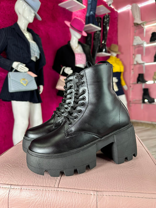 BOTINES CANELA | NEGRO MATTE
