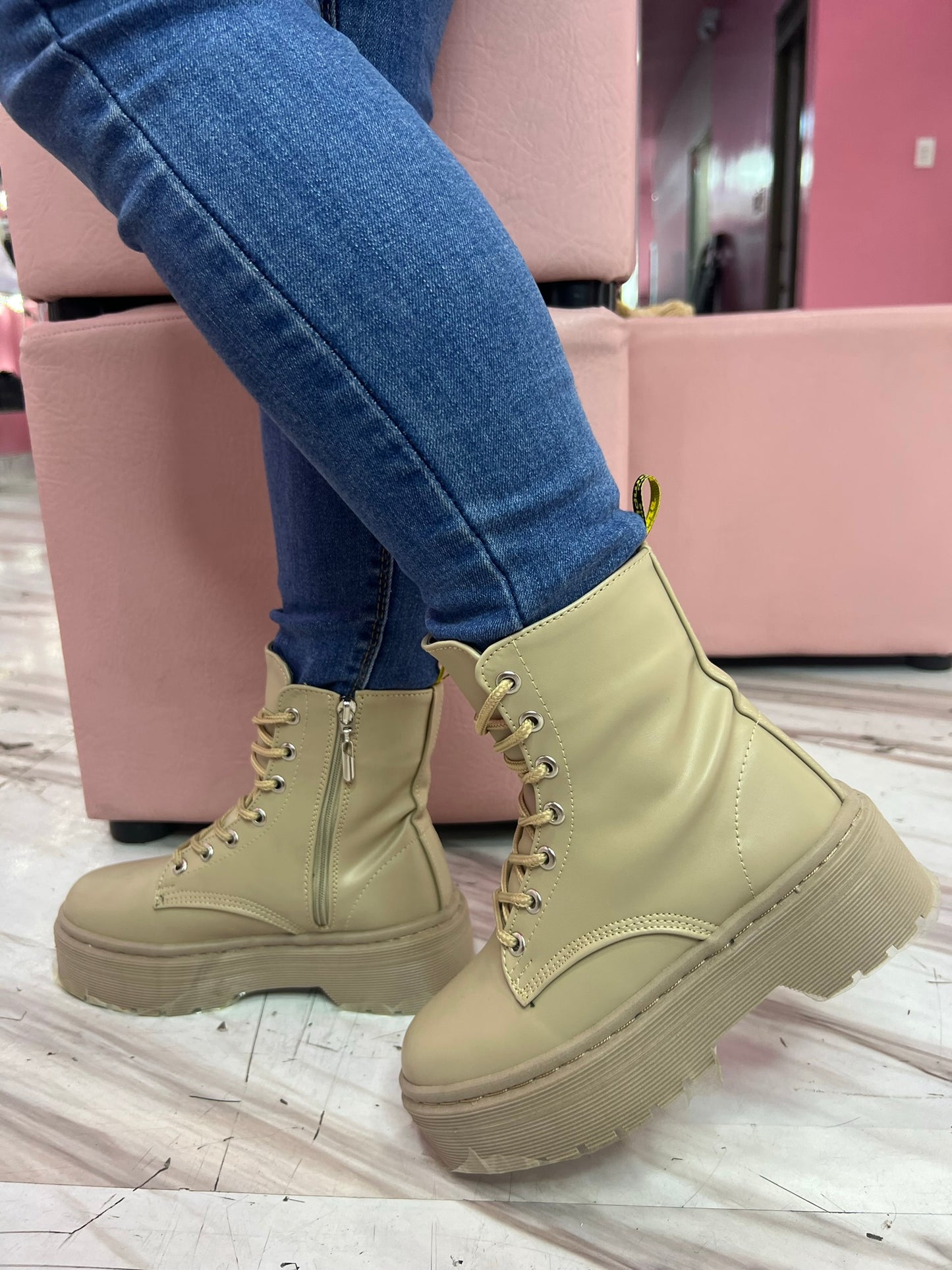 JADE CON PLATAFORMA | BEIGE