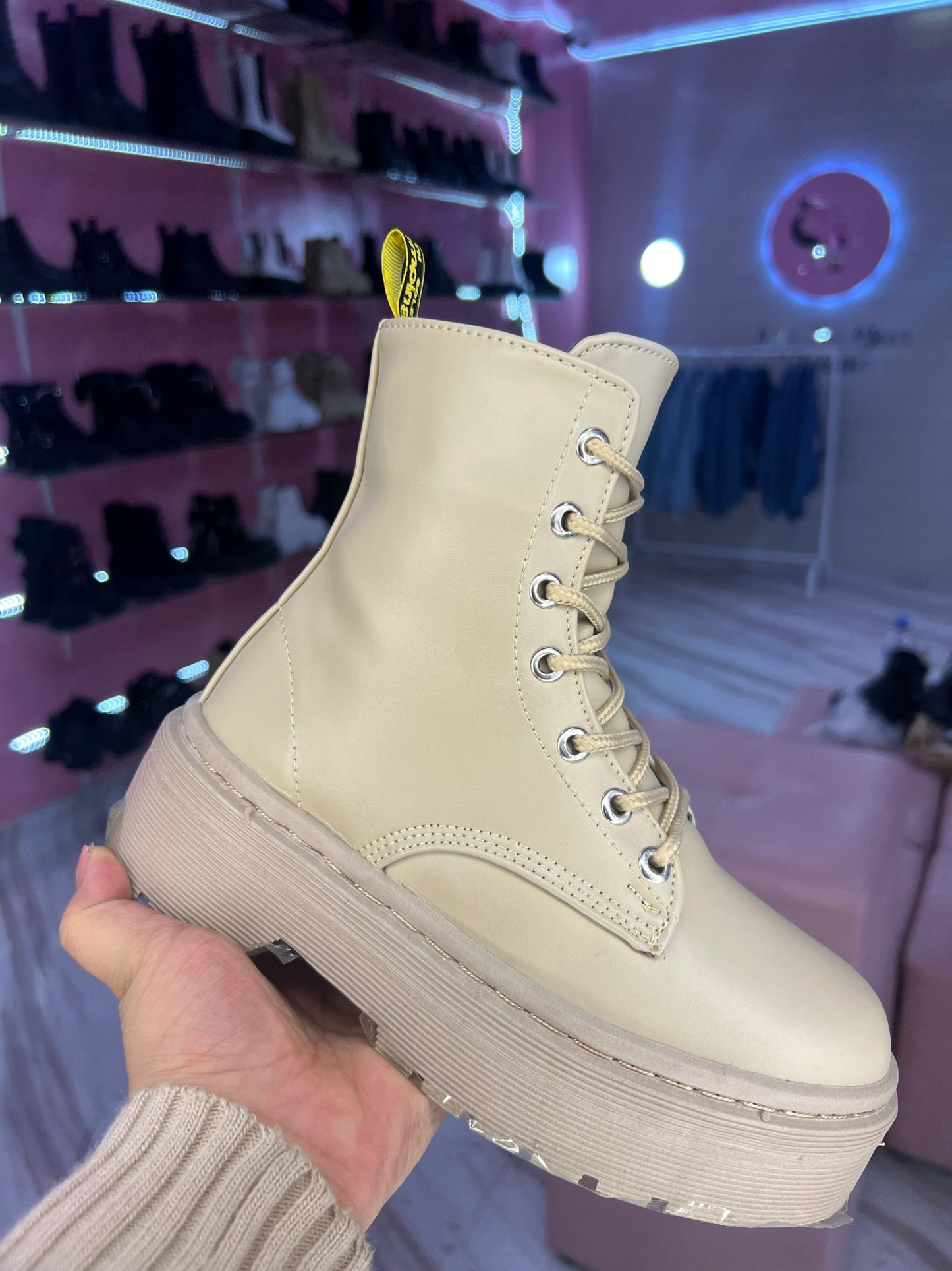 JADE CON PLATAFORMA | BEIGE
