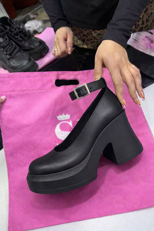 MAFALDA NEGRO MATTE| TACON BAJO 5 1/2🍒