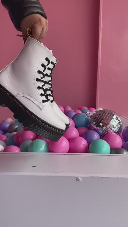 JADE BLANCAS | SUELA NEGRA | PROMO